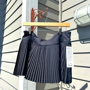 lululemon athletica Pleat to Street Skirt